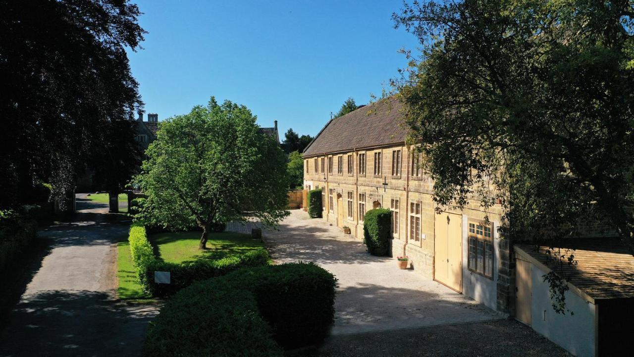 North Cadbury Court Coach Houses 외부 사진